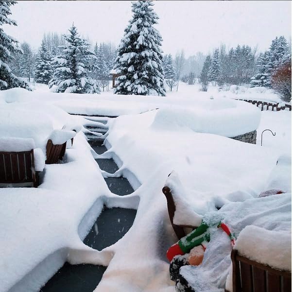 HeatTrak Heated Snow Melting Mat with Power Unit - Heated Outdoor Mats for Walkways - Electric Snow Melting Mats for Decks and Sidewalks - No-Slip Snow and Ice Melt Heated Sidewalk Mat (30” x 60")