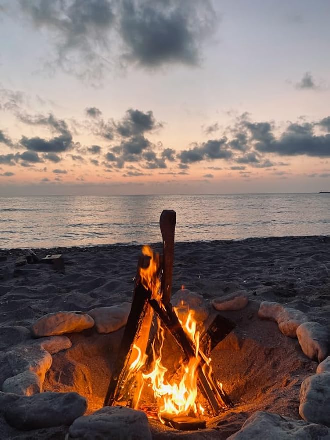 Hawaiian Kiawe Firewood Logs – from Ohikilolo Ranch - Great for Grills, Smokers, Pizza ovens, stoves, firepits, and fireplaces – Kiawe Firewood Box - Solar Kiln Dried and USDA Inspected