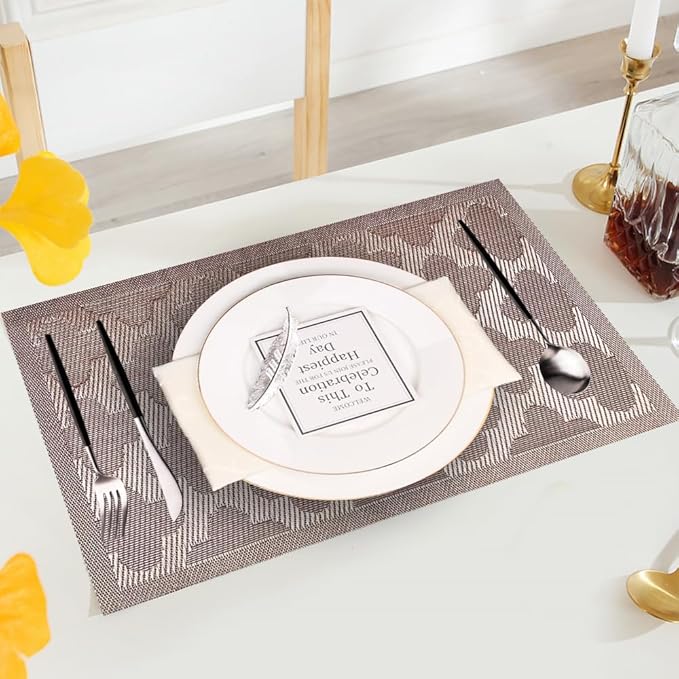Vinyl Placemats Set of 4, Easy to Clean Plastic Washable Table Mats Heat-Resistant Placemats for Dinner Table (Champagne)