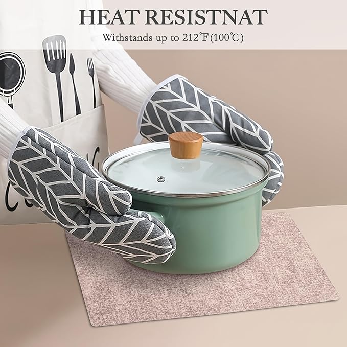 Faux Leather Heat Resistant Placemats Set of 6 – Waterproof Oilproof Wipeable Dining PU Place Mat Easy Clean Table Mats for Kitchen/Dining/Party/Holiday, Pink
