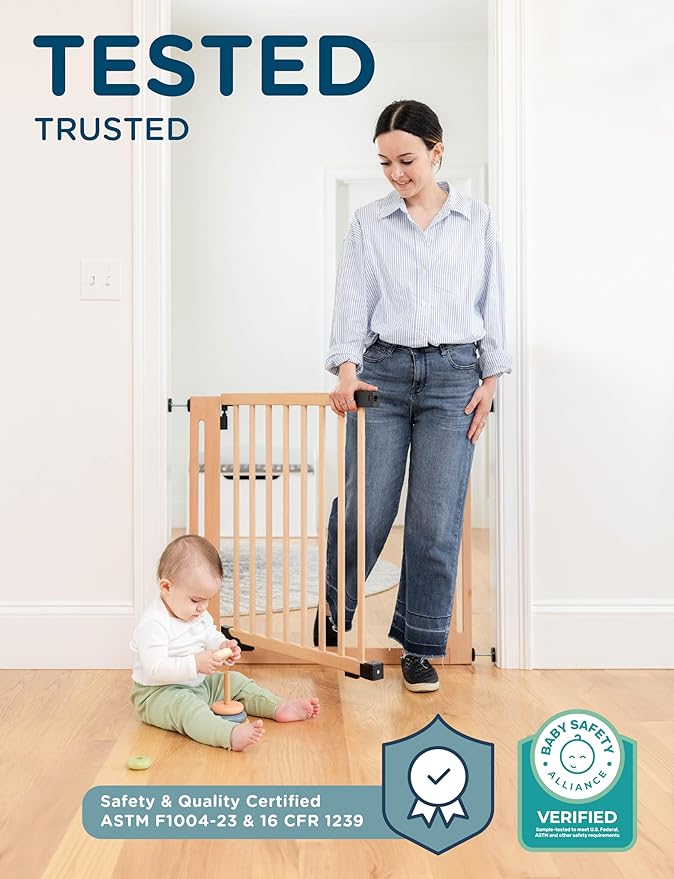 SizeWise™ Wood Pressure Mounted Safety Gate 37.4"-41.34" | Extra-Wide Passage | Auto-Close Two-Way Opening for Doorways and Hallways | Easy Installation | PEFC Certified Beech Wood (28.7" Passage)