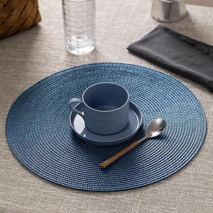Round Placemats Set of 6 Plastic Woven Placemats Washable Wipeable Table Mats for Dining Table Heat Resistant Non-Slip Circle Place Mats (Royal Blue)