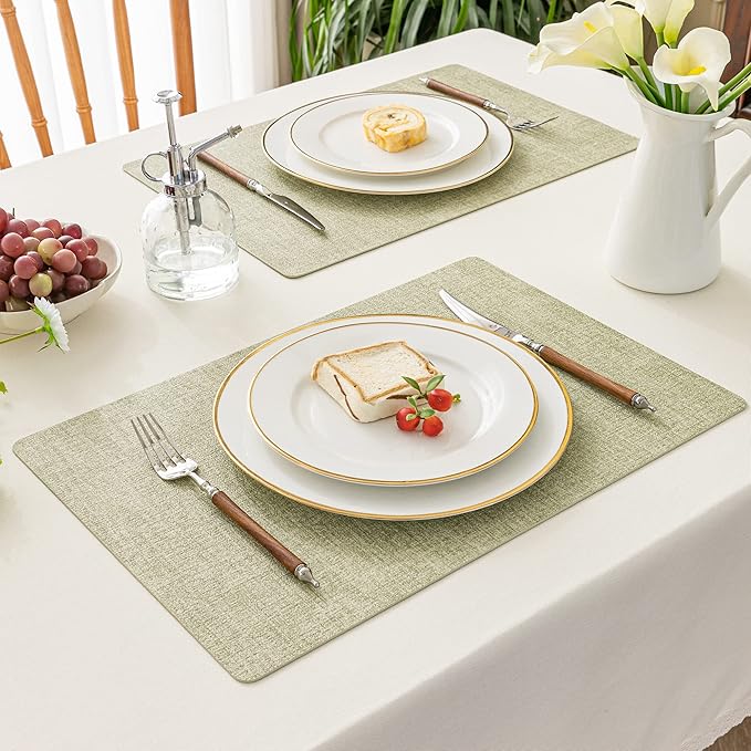 Romanstile Vinyl Placemats Set of 8-12 X 17 Inch - Heat Resistant Place Mats 100% Waterproof Oilproof Wipeable Reversible Faux Leather Table Mats for Kitchen, Dining, Party, Outdoor, Grass Green